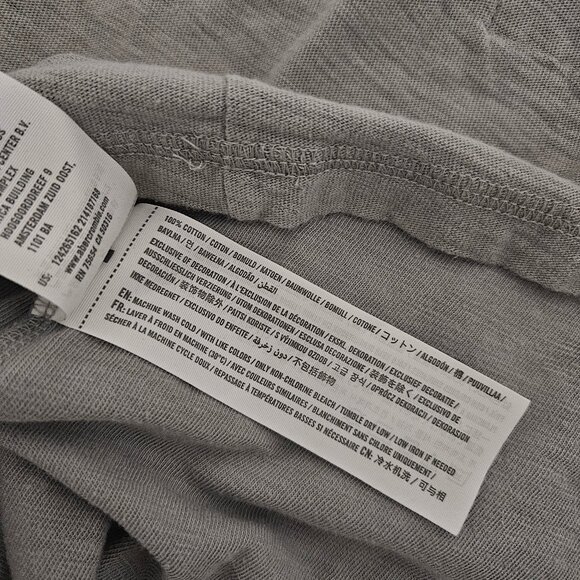 Abercrombie & Fitch - Men's Long-Sleeve Striped Pocket Tee Grey Medium - Picture 12 of 15